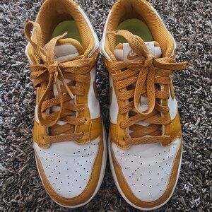 Nature phantom gold dunk low